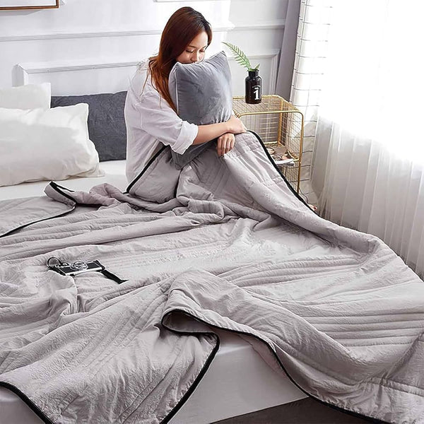 Cooling Lightweight Blanket